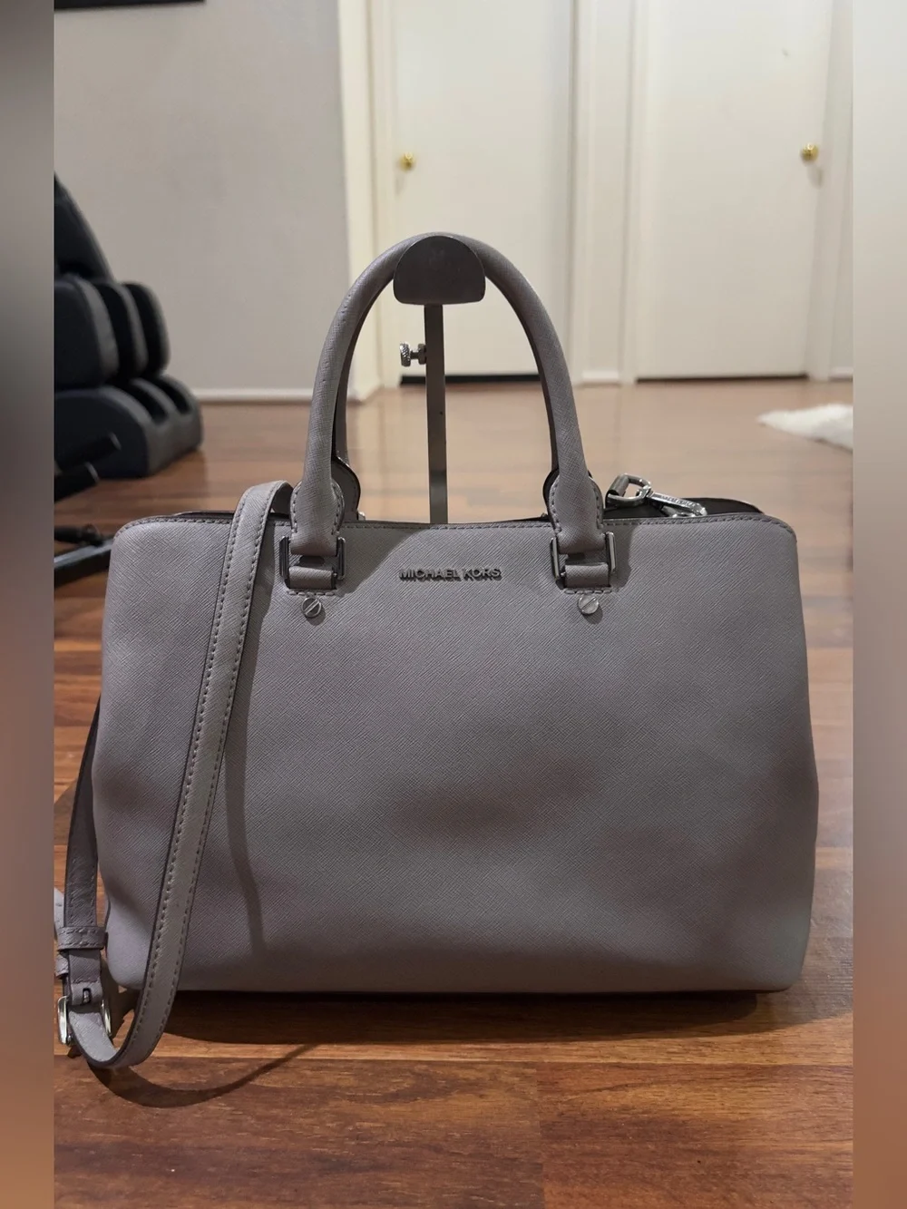 MICHAEL KORS GRAY SAVANNAH LARGE SATCHEL